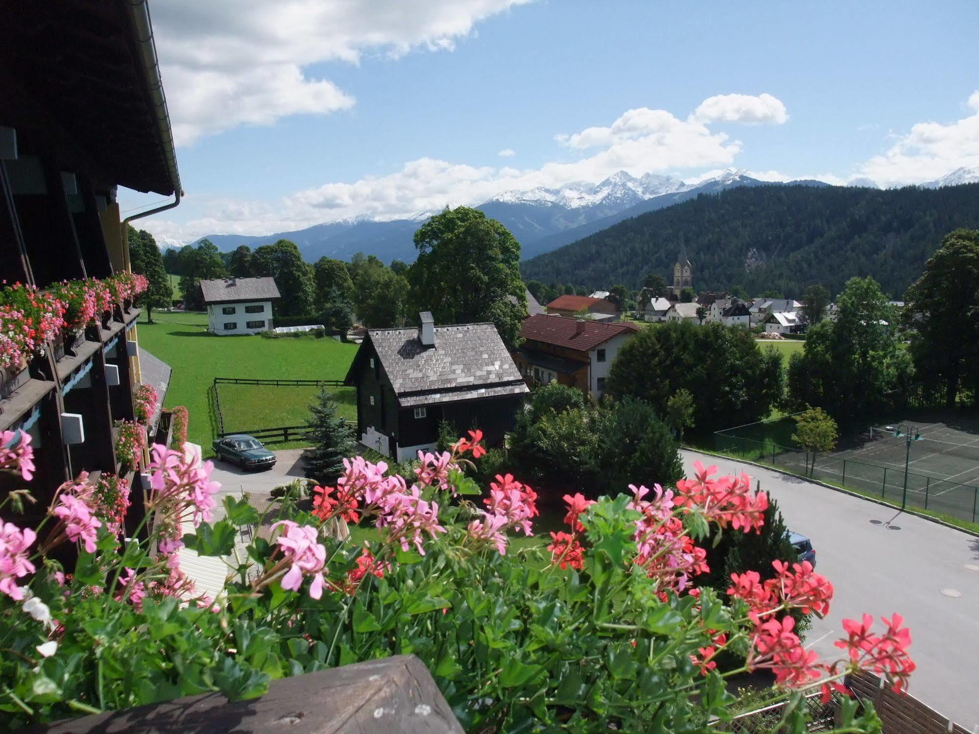 Ferienhotel Knollhof Ramsau am Dachstein Exterior photo