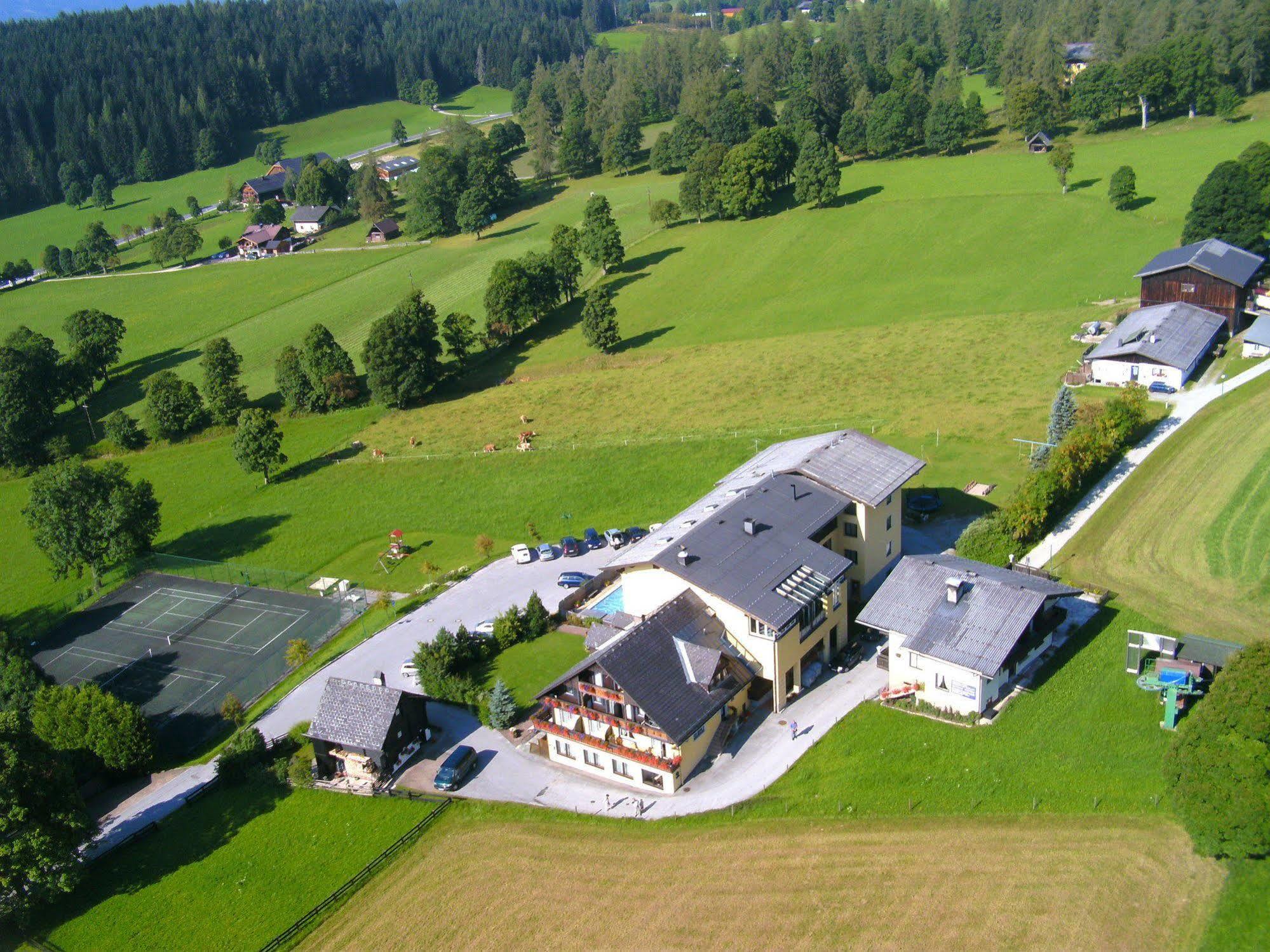 Ferienhotel Knollhof Ramsau am Dachstein Exterior photo
